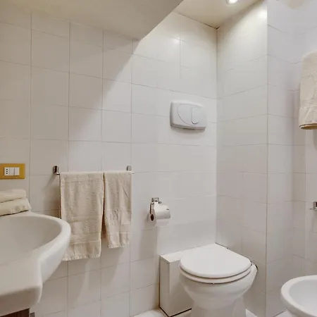Appartamento Cozy Apartment, Park&pool Overlooking The Lake! 15 Km To Bellagio, 15 Km To Como!
